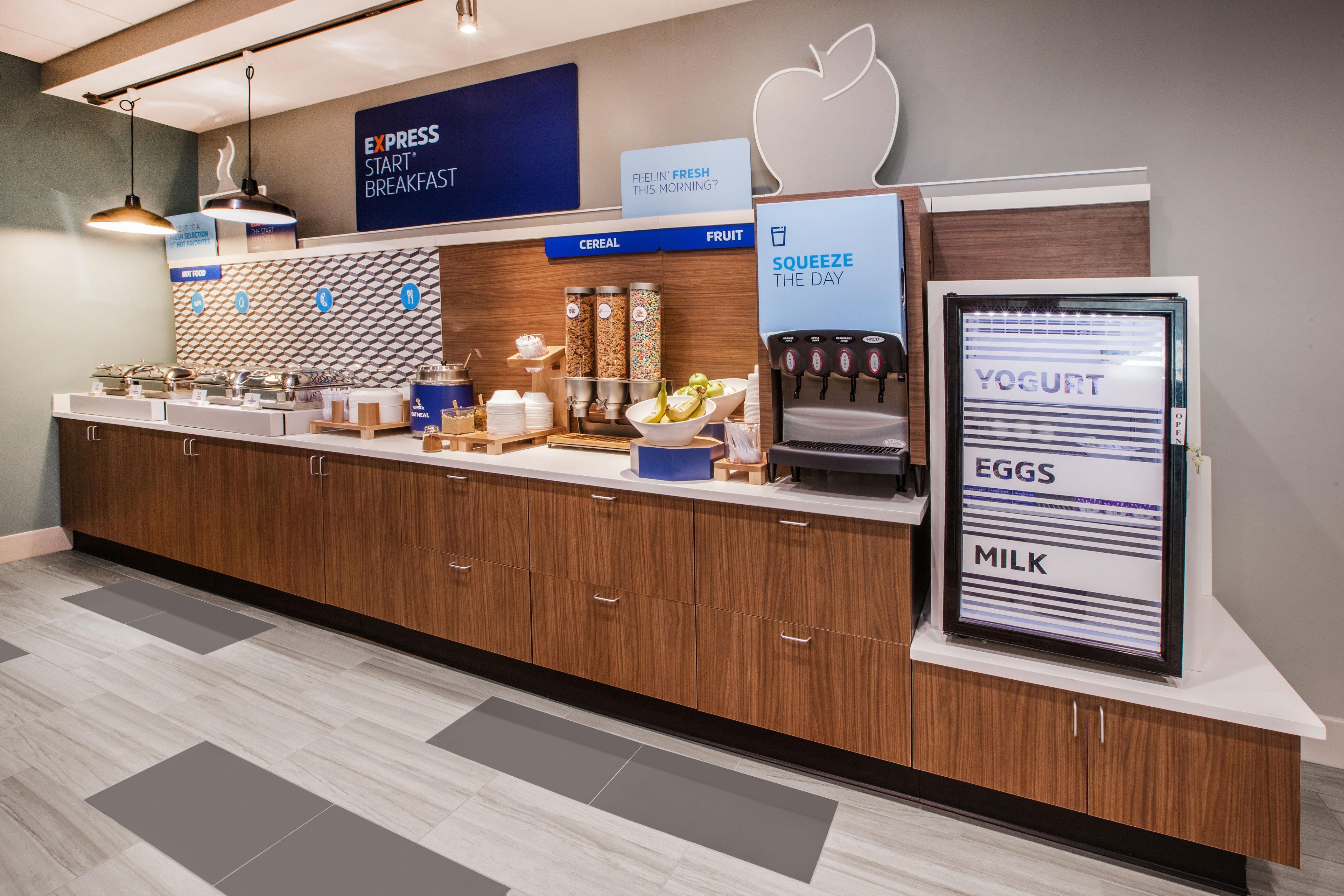 Holiday Inn Express Milwaukee - West Medical Center By Ihg Wauwatosa Exterior foto