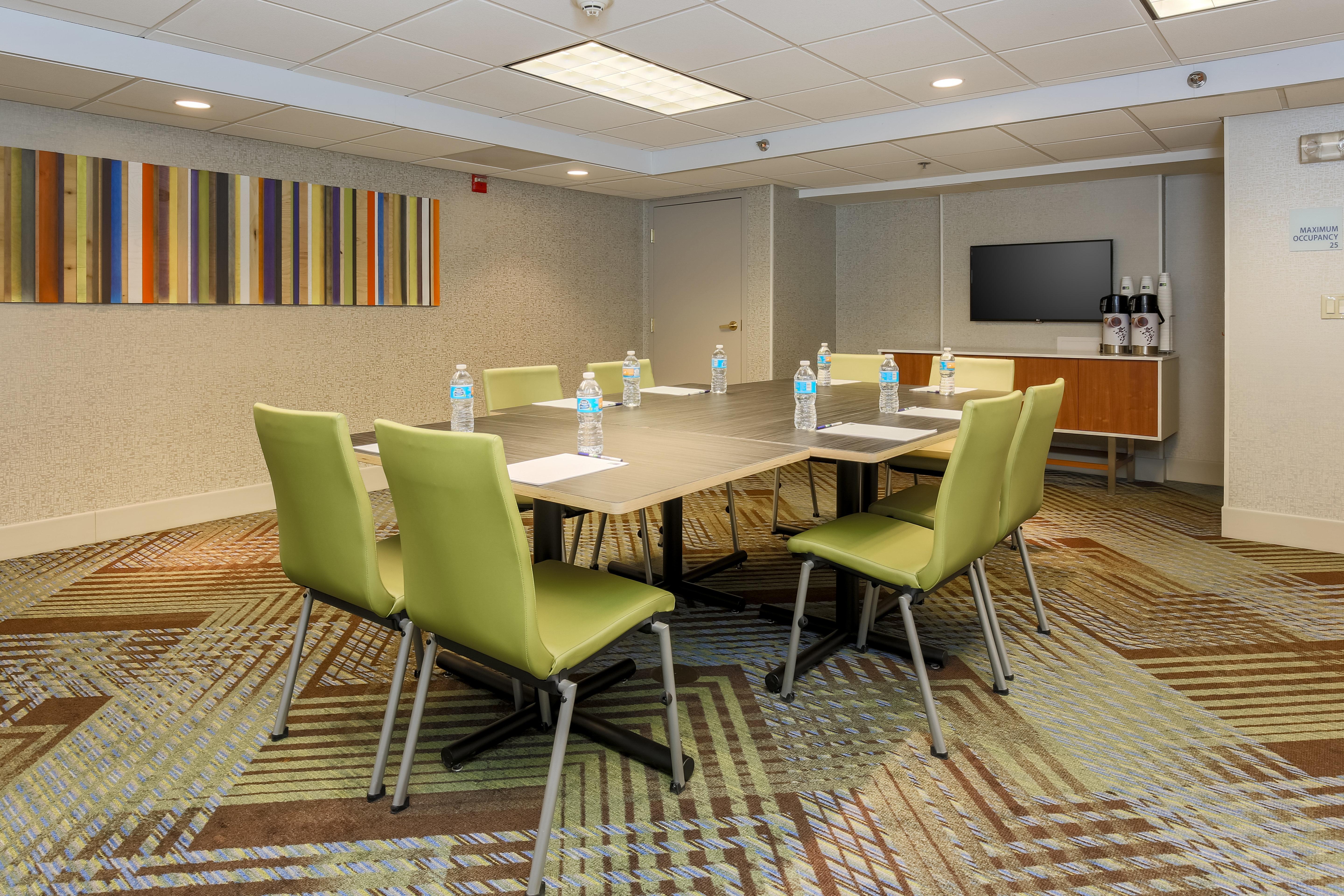 Holiday Inn Express Milwaukee - West Medical Center By Ihg Wauwatosa Exterior foto