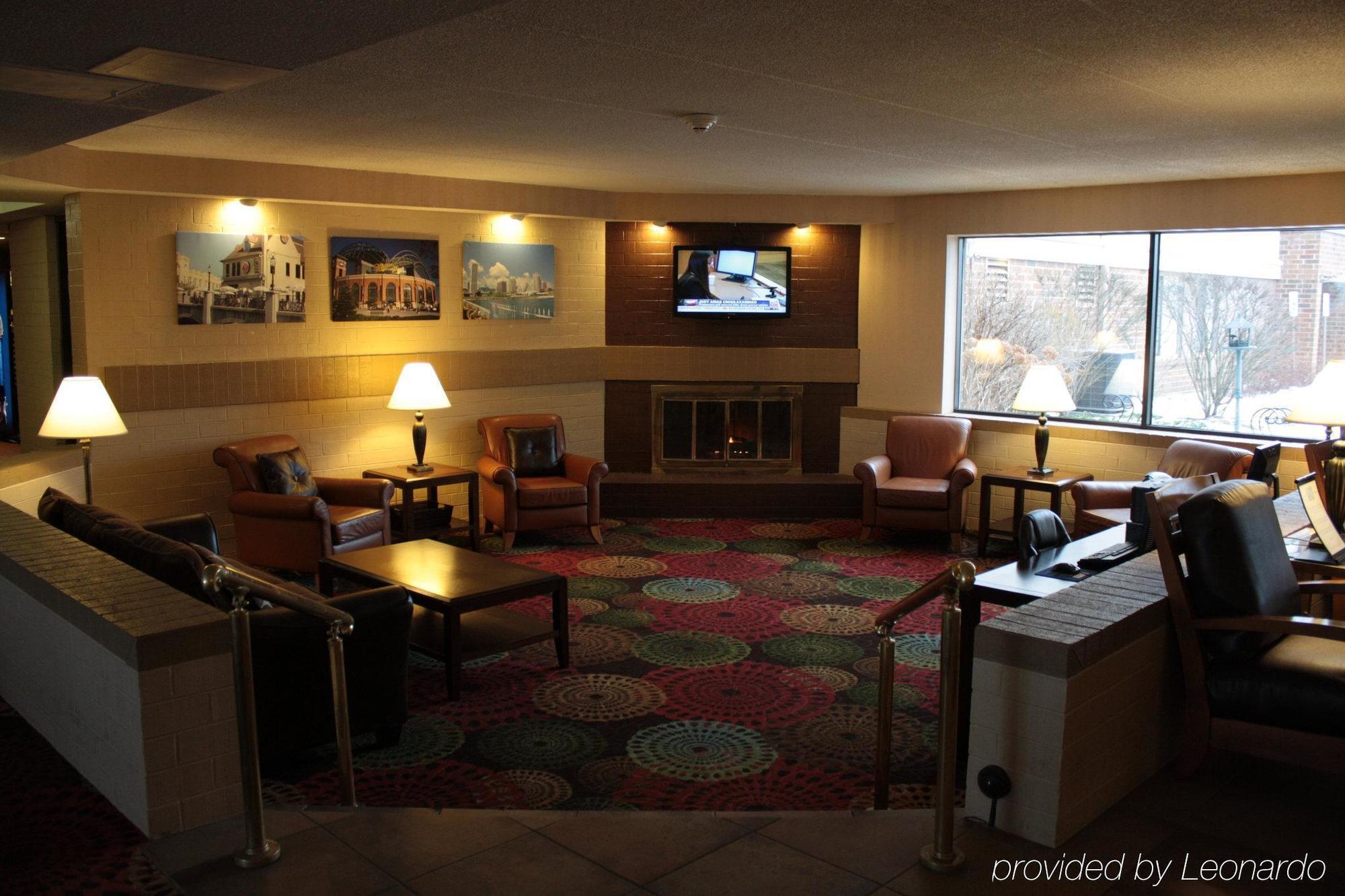 Holiday Inn Express Milwaukee - West Medical Center By Ihg Wauwatosa Exterior foto